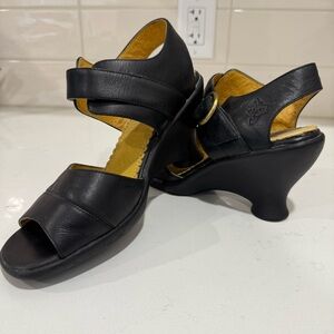 John Fluevog Susana Sandals Size 8.5 Black Leather Wedge Heels